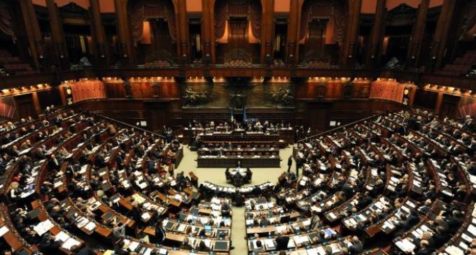 Chiusure domenicali, da domani alla Camera inizia l’esame dei ddl